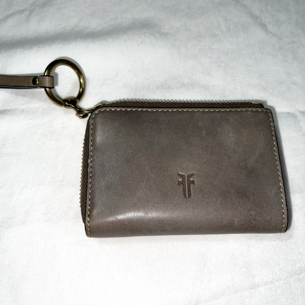 Frye wallet